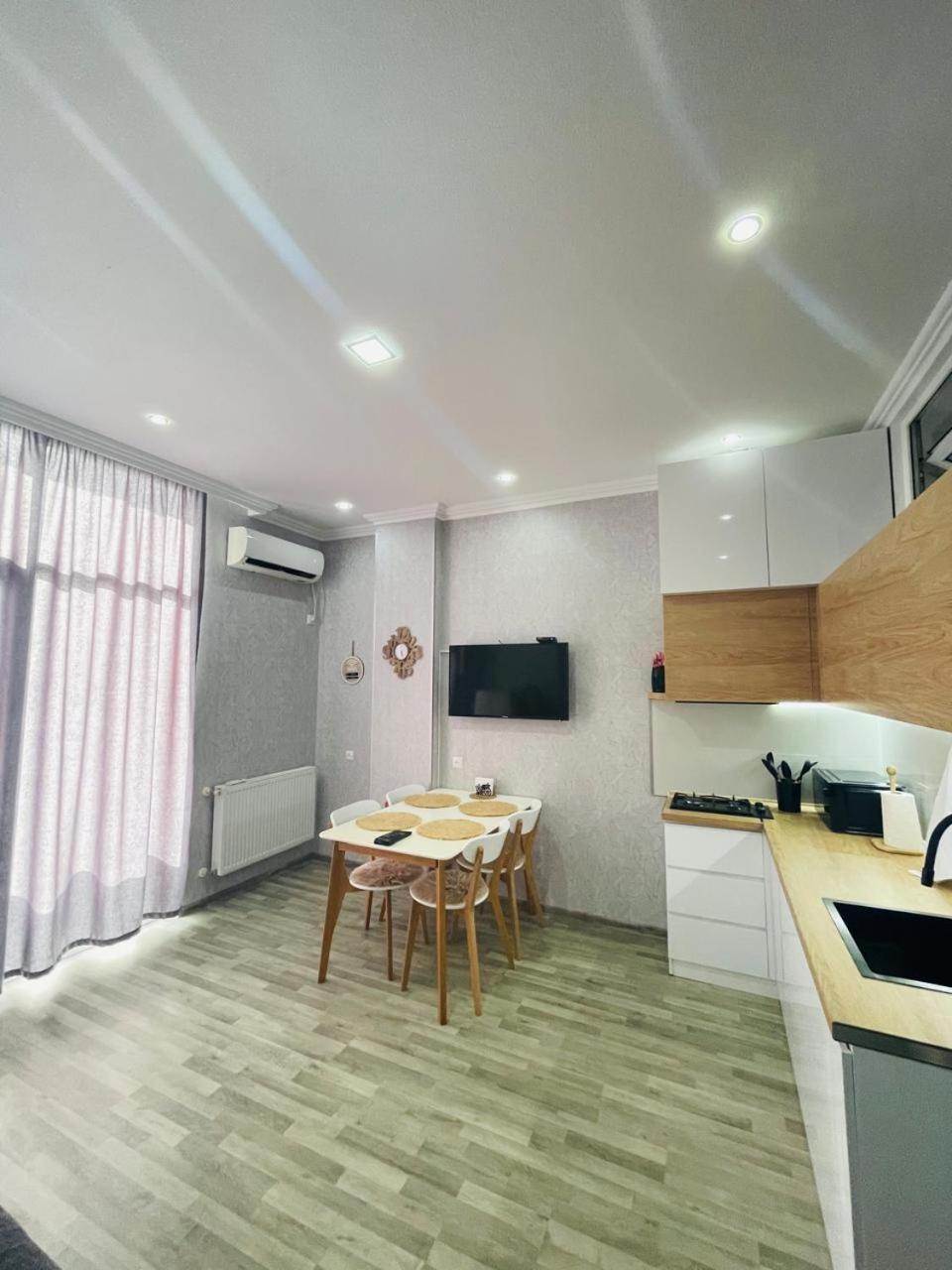 Kate'S New Cozy Apartment Kutaisi Exterior photo